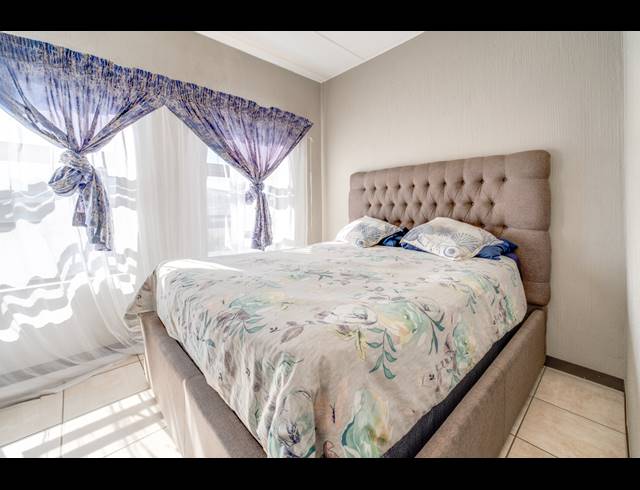 2 BEDROOM APARTMENT FOR SALE IN BARBEQUE DOWNS